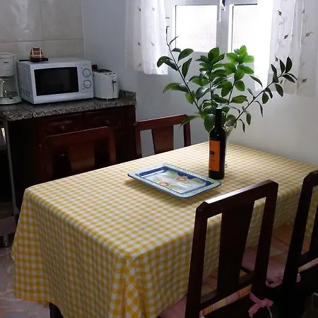 Banana House *